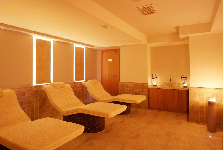 Richmond Nua Wellness Spa