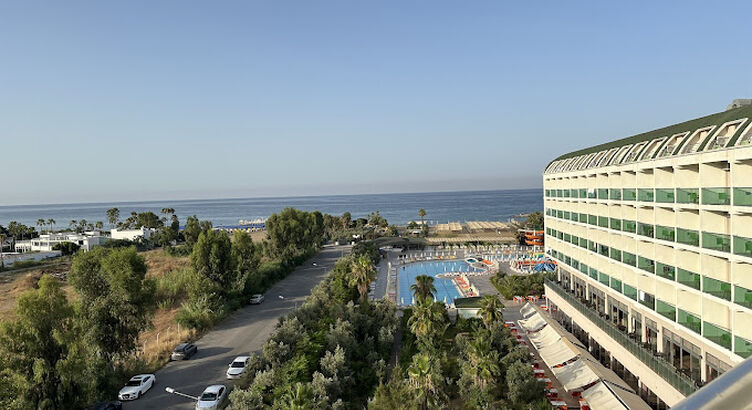 Hedef Beach Resort & SPA