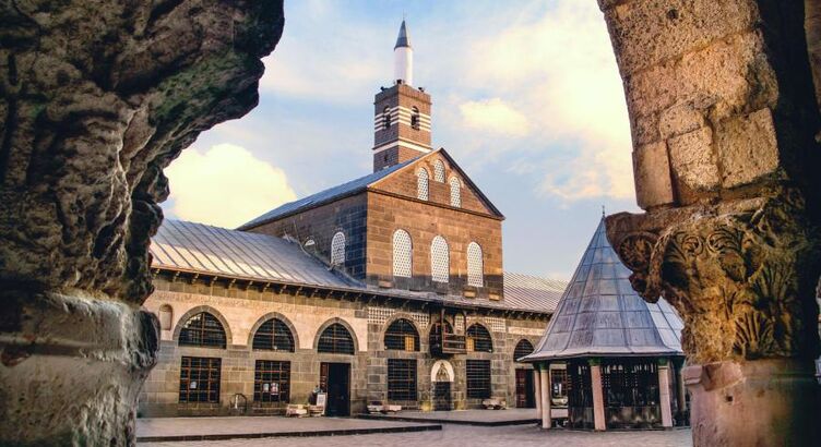  Uçaklı Butik Mardin Diyarbakır Midyat Hasankeyf Turu 