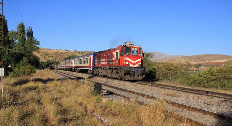  Ramazan Bayramı Özel Uçaklı Doğu Ekspresi Türkiye'nin Çatısı Van Kars Erzurum Turu