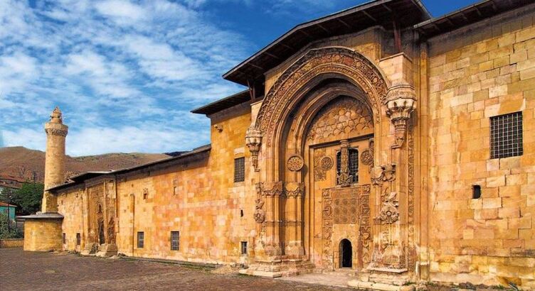  Ramazan Bayramı Özel Uçaklı Doğunun İncileri Van Tatvan Bitlis Elazığ Tunceli Kemaliye Sivas Turu