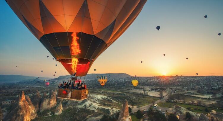  1 Mayıs Özel Kapadokya Ihlara Vadisi ve Hacı Bektaş Turu (1 Gece Otel Konaklamalı