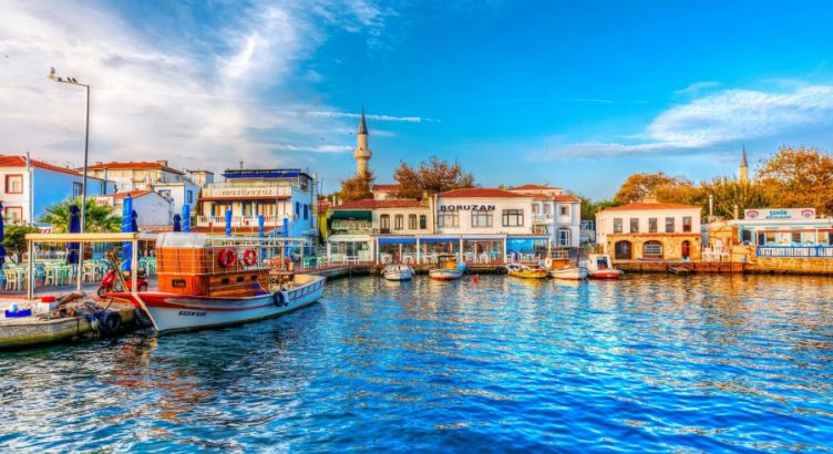 Gökçeada Bozcaada Yüzme Turu (1 Gece Otel Konaklamalı