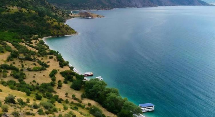 Güneyden Kuzeye Doğu Ekspresi Turu İle Diyarbakır Tatvan Van Nahçıvan Kars Erzurum Turu (Tren Gidiş Uçak Dönüş) Ana Sayfa / Yurt İçi Turlar / Güneyden Kuzeye Doğu Ekspresi Turu İle Diyarbakır Tatvan