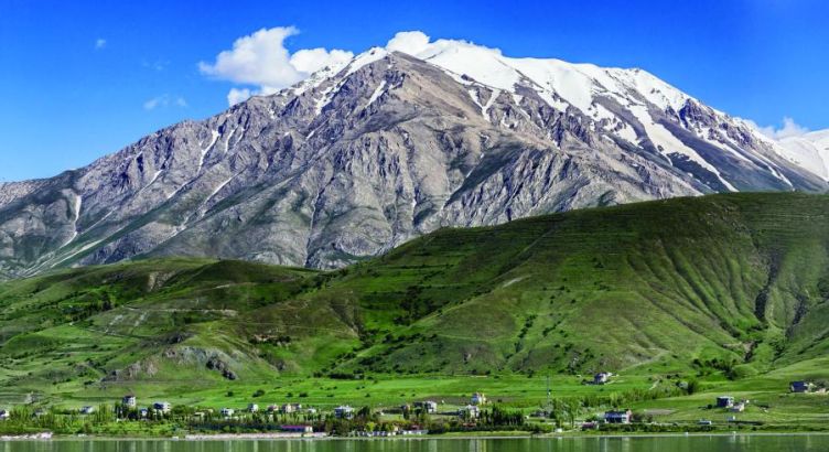 Bin Yıllık Rotalar Uçaklı Bitlis Ahlat Hizan Hakkari Yüksekova Berçelan Yaylası Turu
