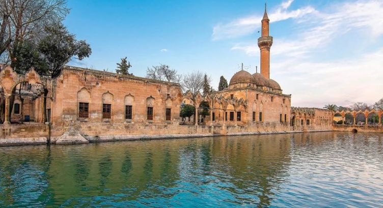 Dolu Dolu Bir Uçtan Bir Uca Sınırlarda Gap Doğu Anadolu ve Nahçıvan Turu
